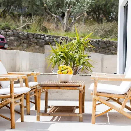 Luxury With Free Parking&terrace Apartment